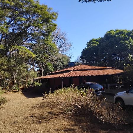 Sitio Bemtevi - Jockey Camping - Uberlandia Villa Esterno foto